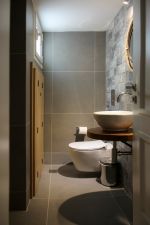 天誉智慧城130平米东南亚风格三居室装修案例