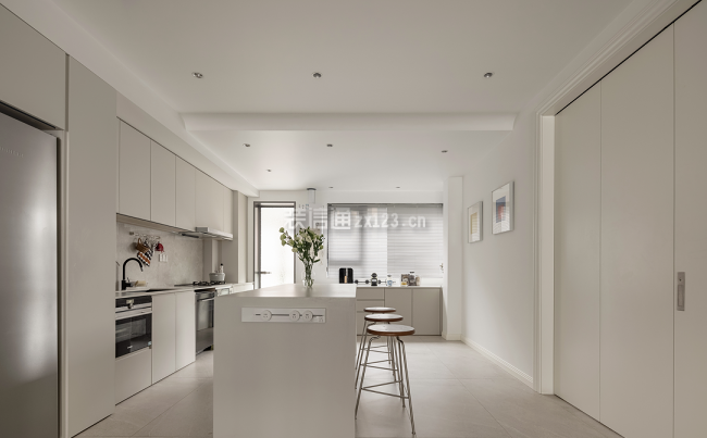 现代风格厨房 现代风格厨房装修风格 现代风格厨房装修效果图