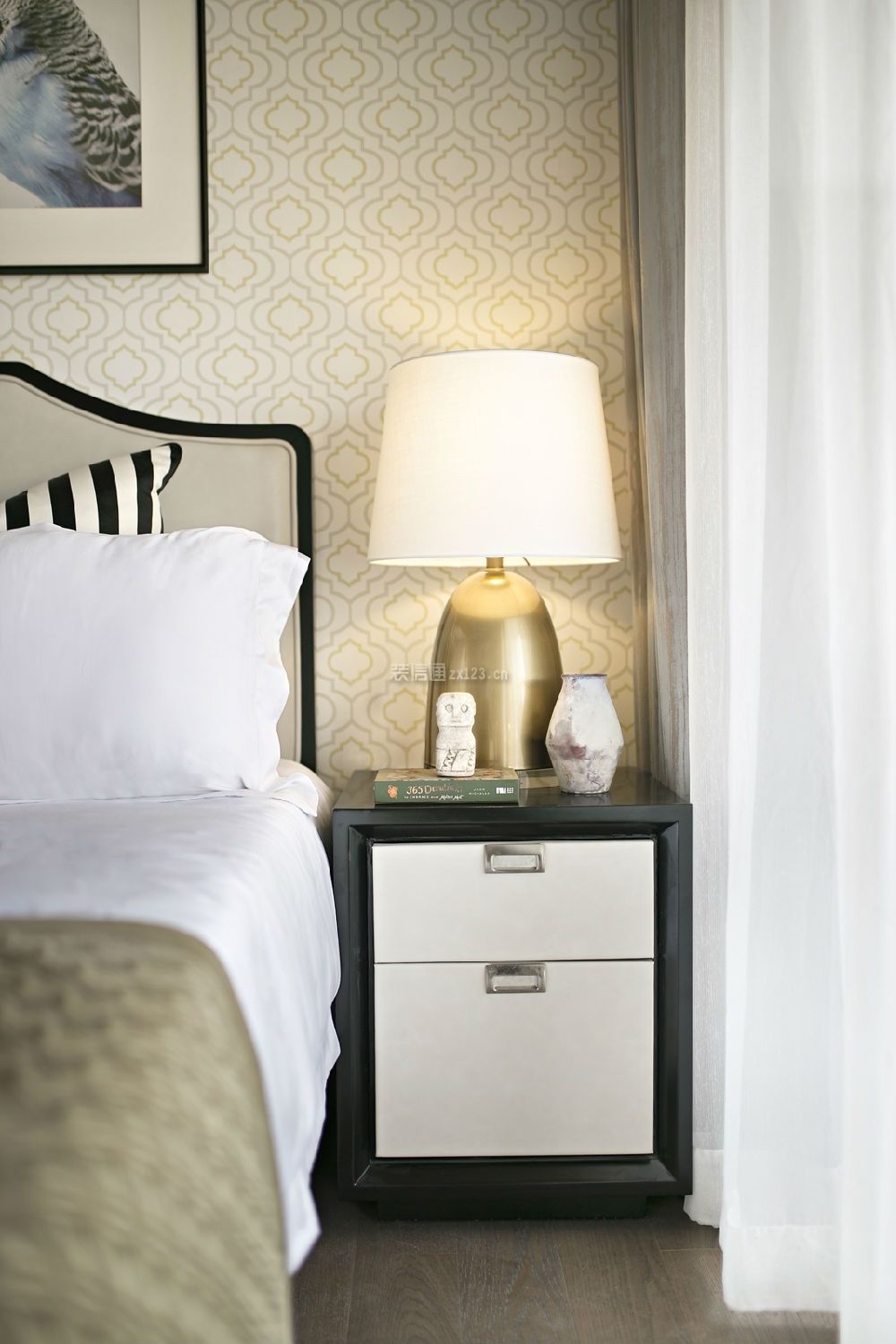 欧式风格卧室装修图片